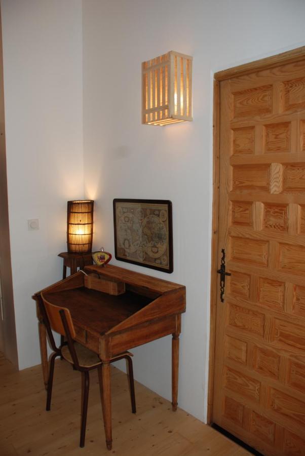 Appartement De Charme Au Coeur D Une Cite Medievale Вільфранш-де-Конфлан Екстер'єр фото