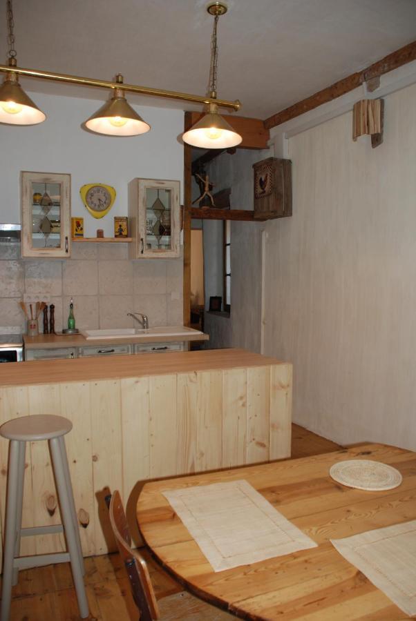 Appartement De Charme Au Coeur D Une Cite Medievale Вільфранш-де-Конфлан Екстер'єр фото