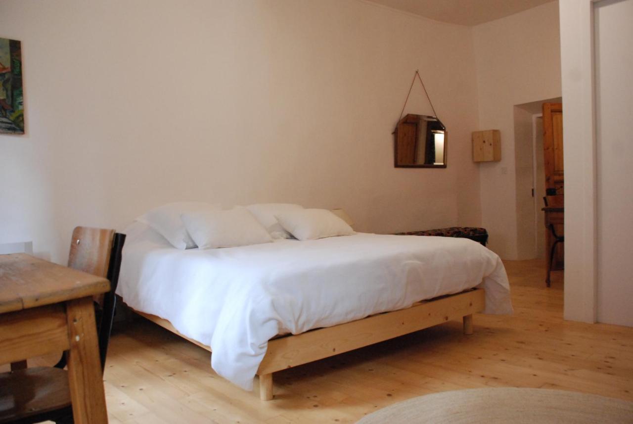 Appartement De Charme Au Coeur D Une Cite Medievale Вільфранш-де-Конфлан Екстер'єр фото